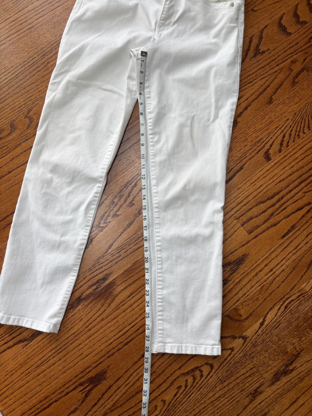 Democracy Women's White Ab Solution Straight Leg Jeans - Picture 6 of 8